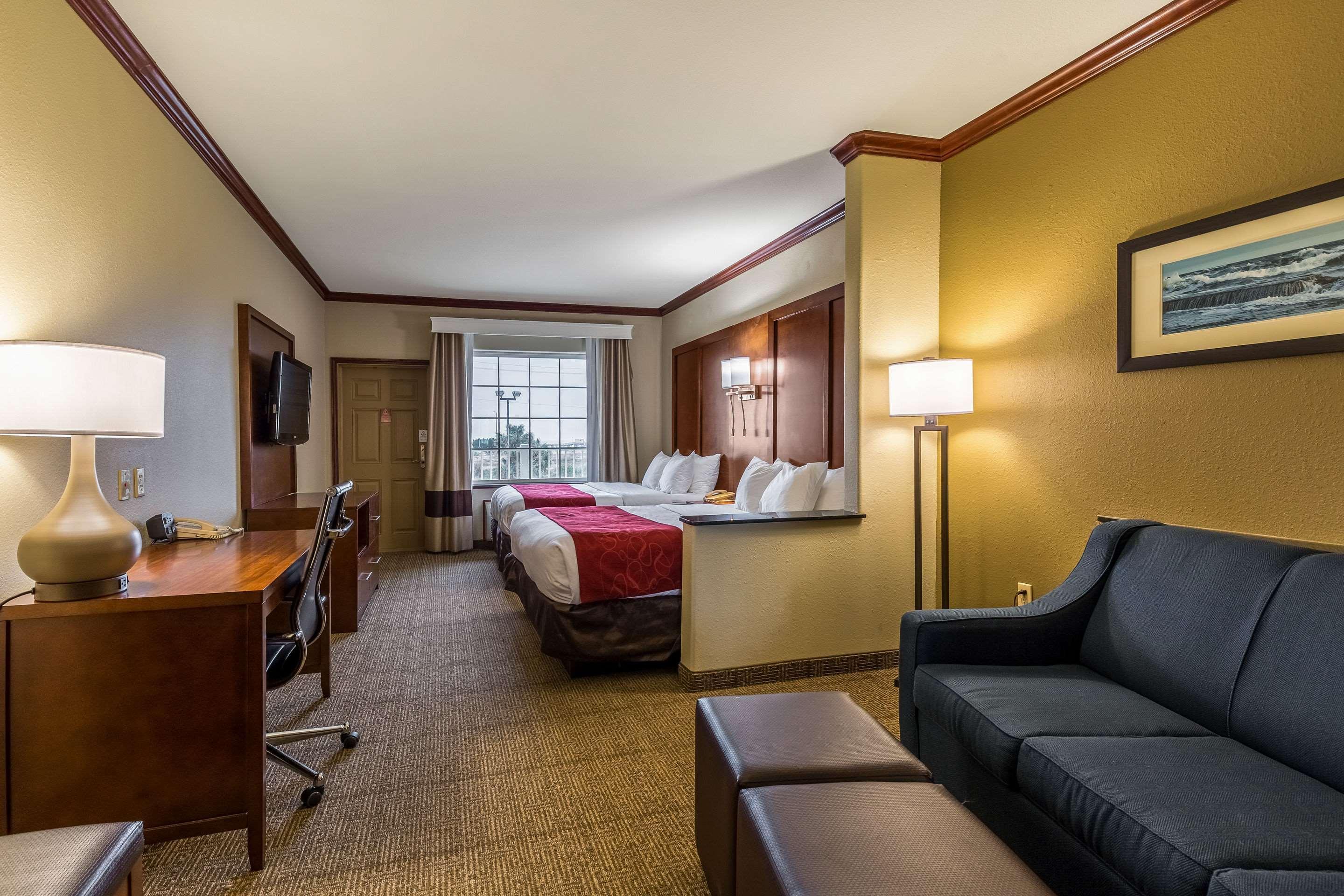 Comfort Suites Galveston Exterior photo