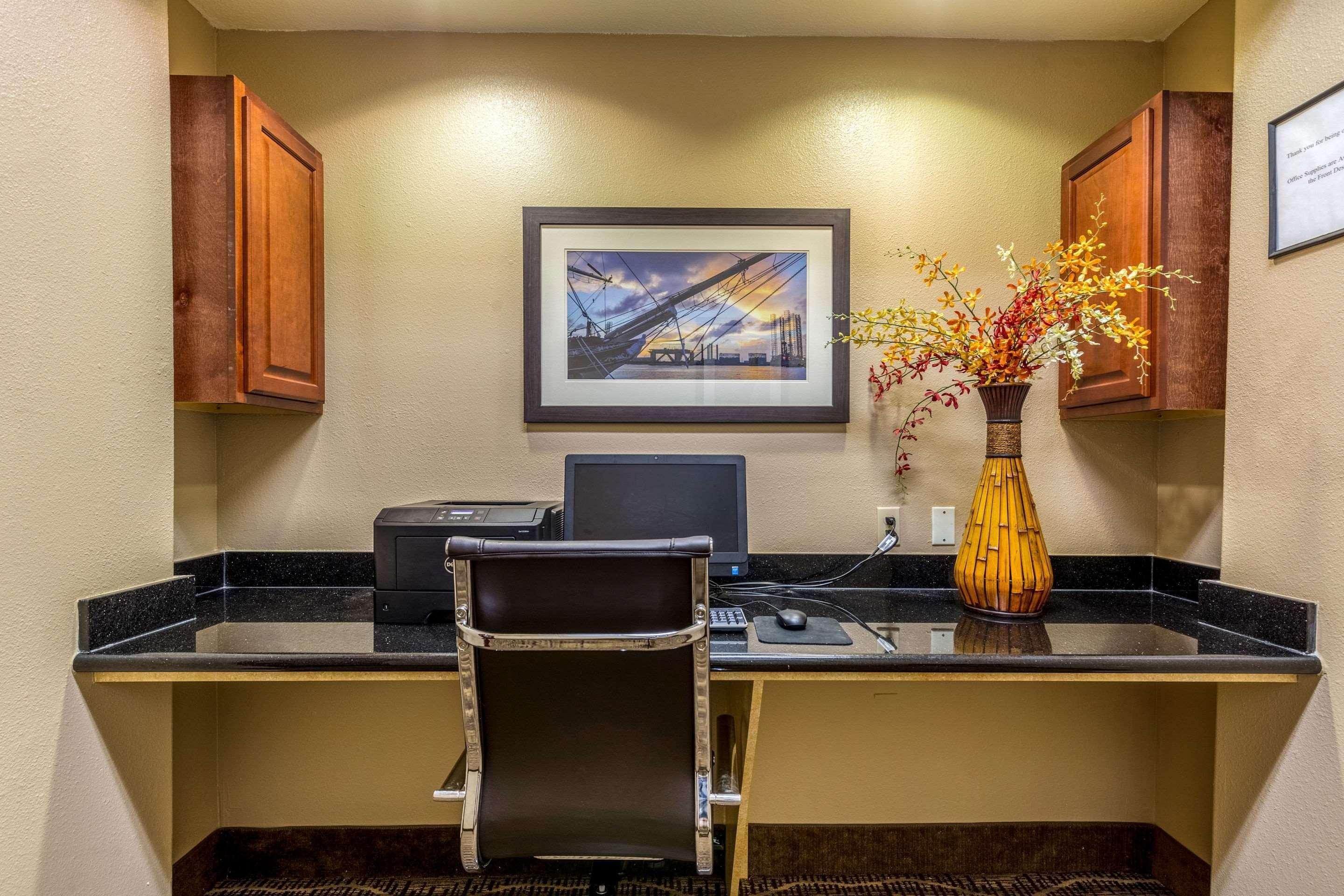 Comfort Suites Galveston Exterior photo