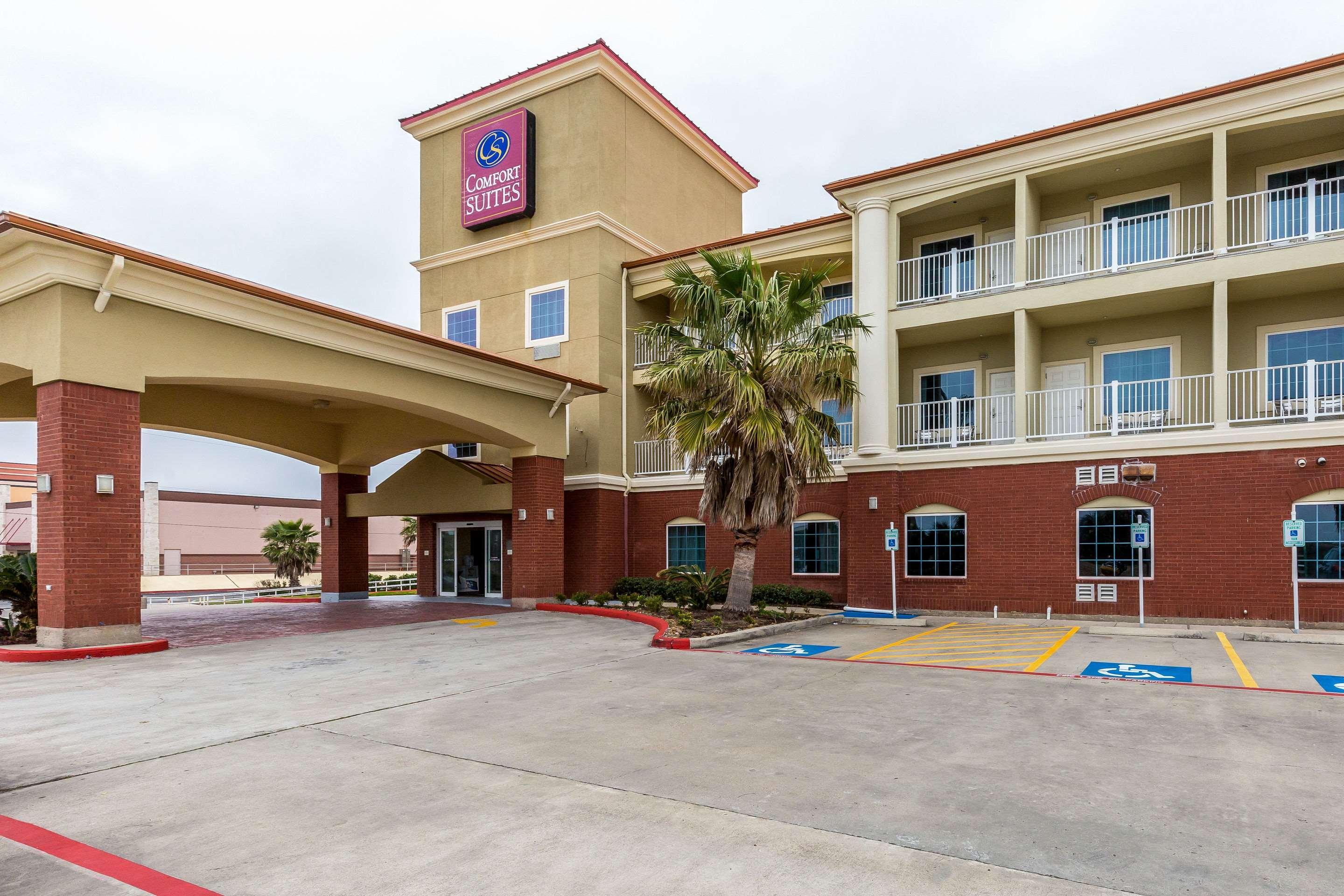 Comfort Suites Galveston Exterior photo